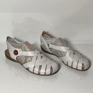 Earth Belita Leather Fisherman Sandals